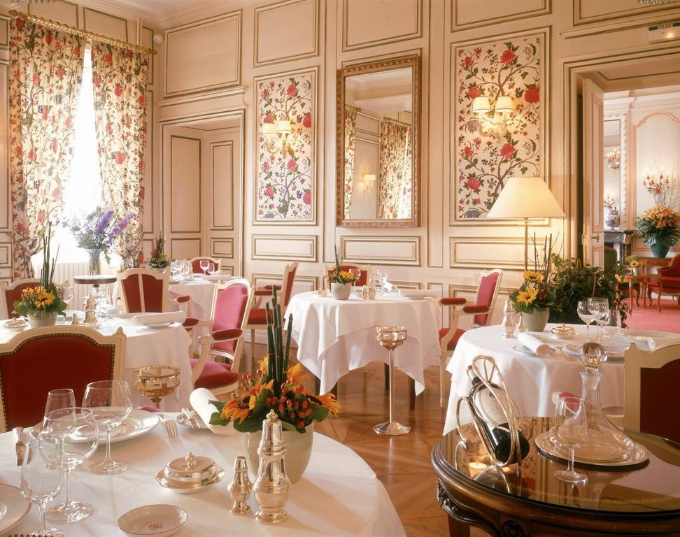 Chateau De Divonne Restaurant foto